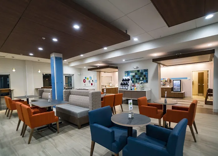 Holiday Inn Express & Suites - Southaven Central - Memphis By Ihg
