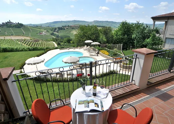 Tota Virginia Antico Podere Serralunga d'Alba