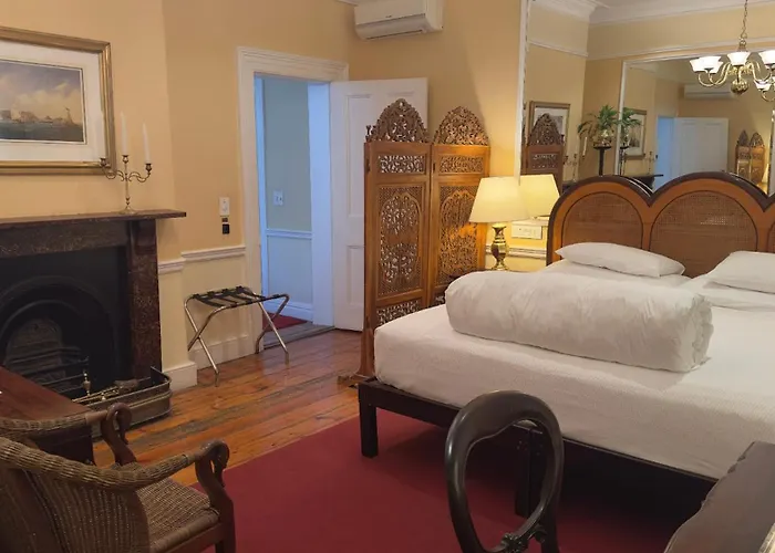 Tintagel Guest House Le Cap