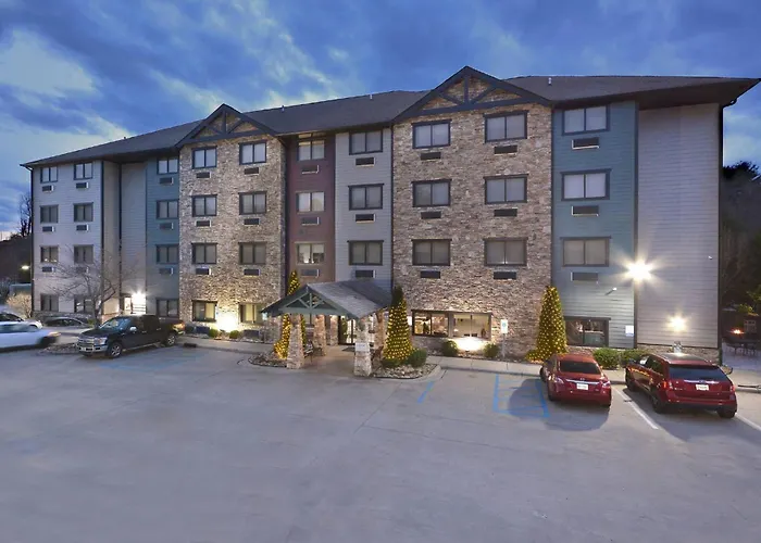 Brookstone Lodge Near Biltmore Village, An Ascend Collection Hotel Asheville