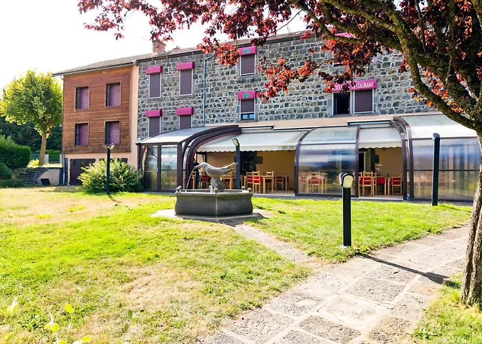 Hotel Les Hirondelles à Orcines