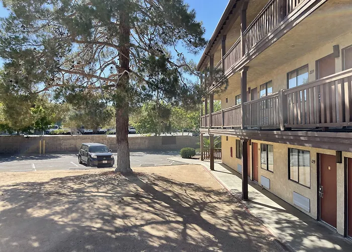 Palms Inn & Suites
