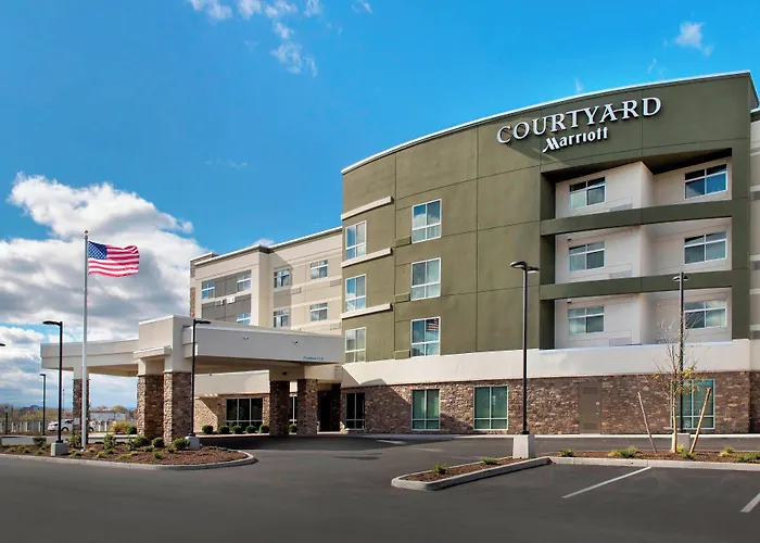 Courtyard By Marriott Schenectady At Mohawk Harbor Hotel