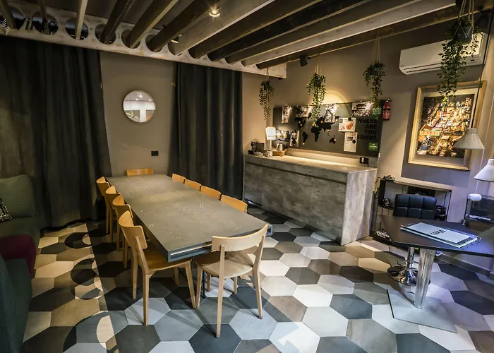Hotel Vinto House Salerno Downtown