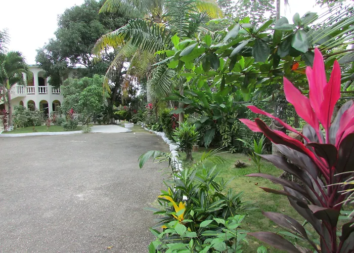 Ocean Wave Villa, Negril