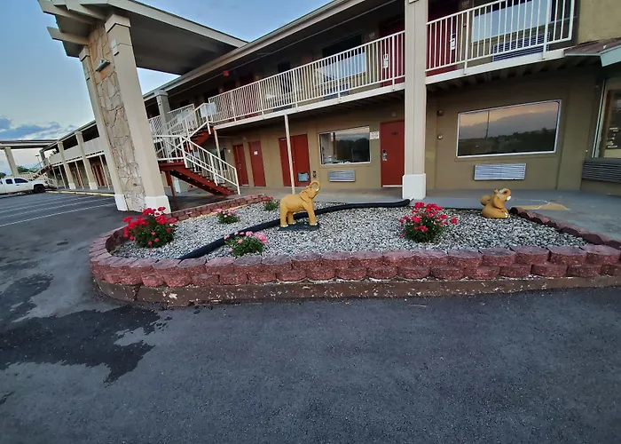 Big Spring Inn Madisonville