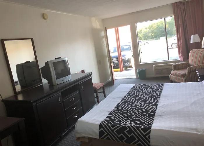 Flagship Inn Petersburg