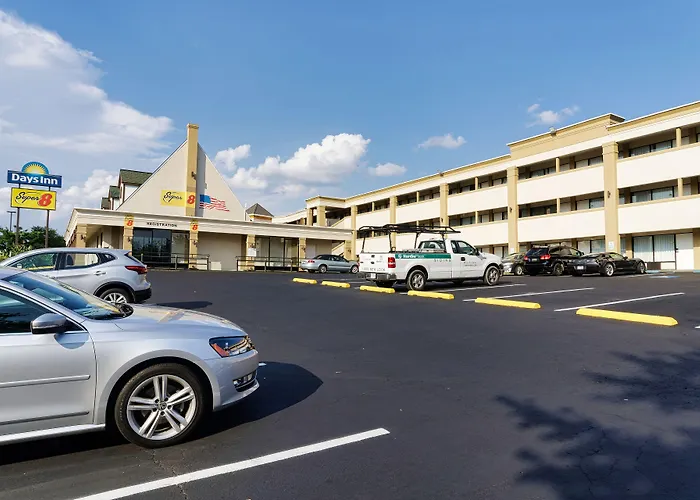 Super 8 Alexandria By Wyndham Hotel