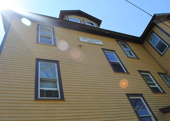 Pine Cottage Bed & Breakfast Mackinac Island