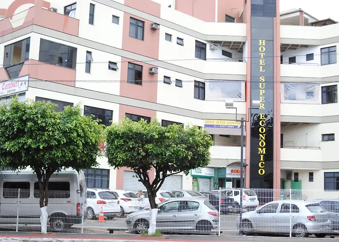 Hotel Super Economico Camburi 