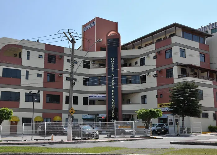 Hotel Super Economico Camburi 
