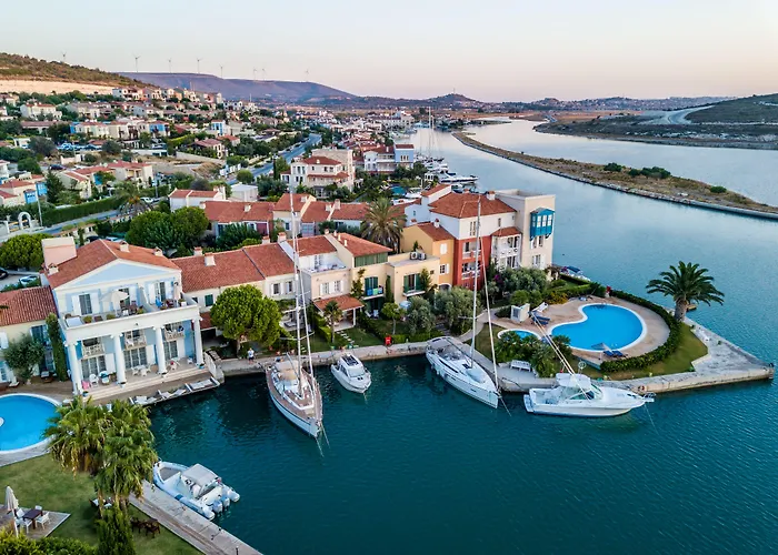 Port Alacati Hotel