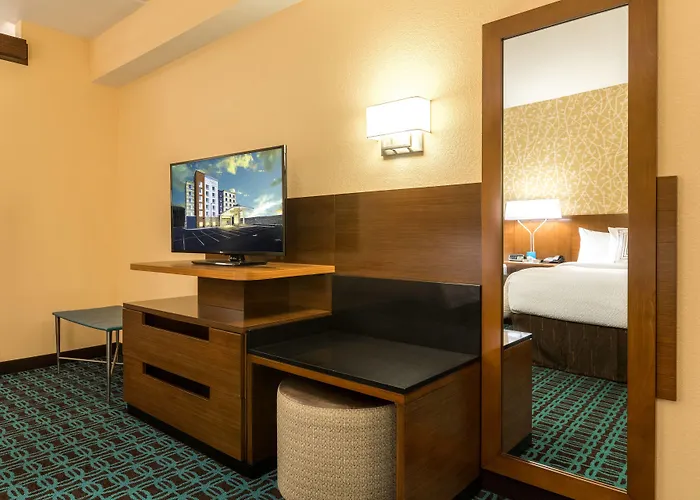Fairfield Inn & Suites By Marriott Asheville Tunnel Road