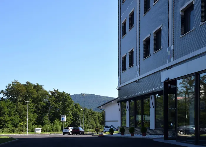 Hotel New Bilbao Airport