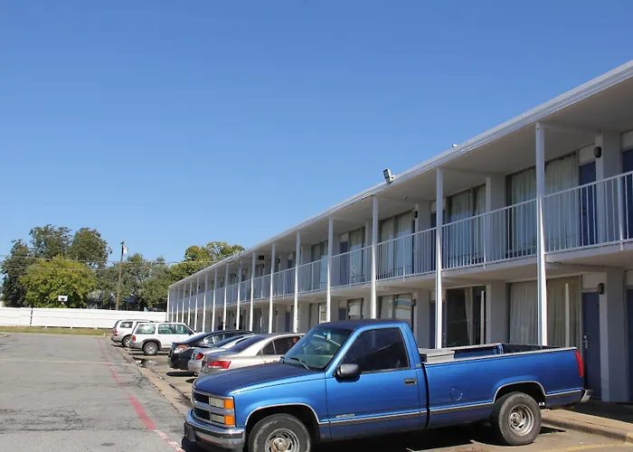 Lonestar Inn And Suites Sherman