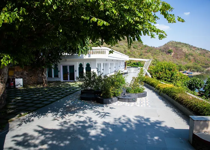 Jaisamand Island Resort Udaipur
