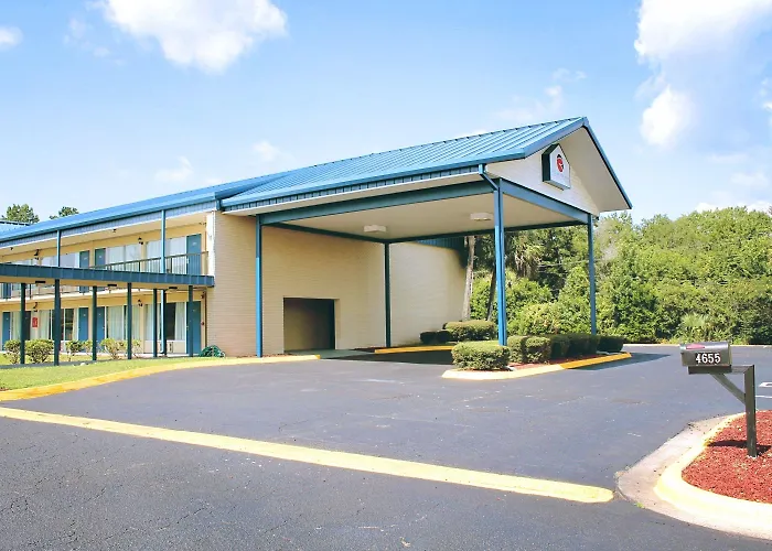 Residence Hub Inn And Suites