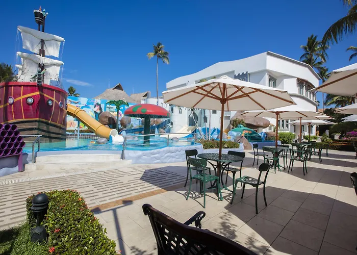Crown Paradise Club Puerto Vallarta All Inclusive