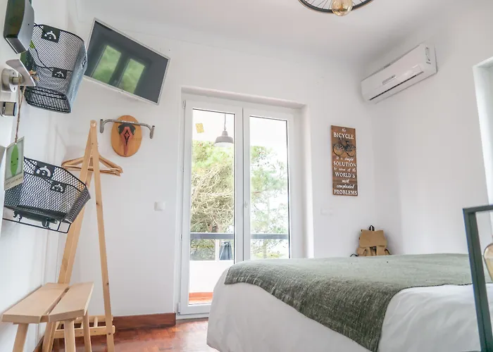 Azen Cool House Bed and Breakfast Azenhas do Mar