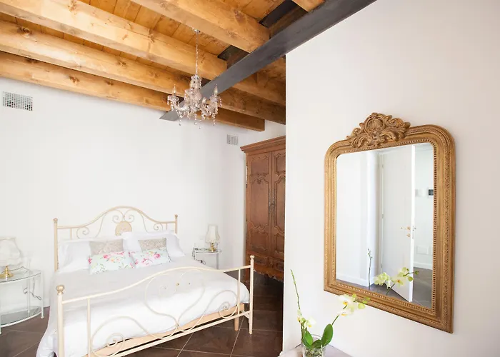 Alessia'S Place Como