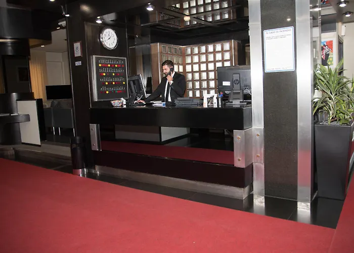 Hotel 7 Mari
