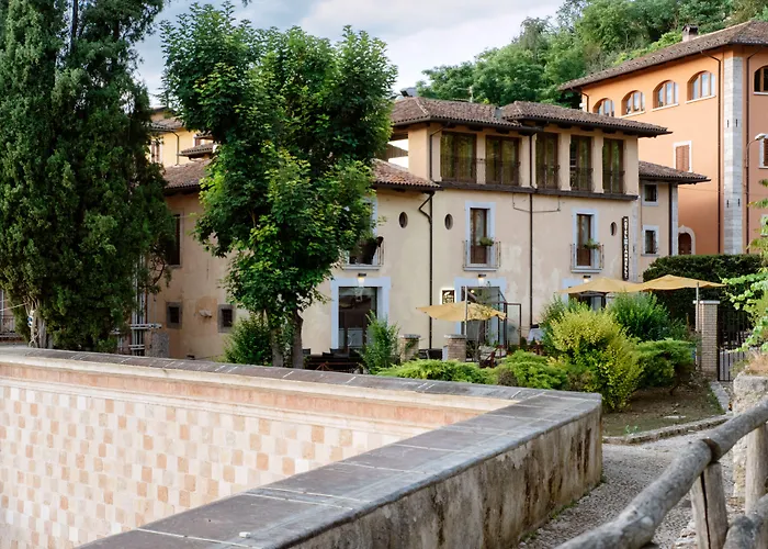 Hotel 99 Cannelle LʼAquila