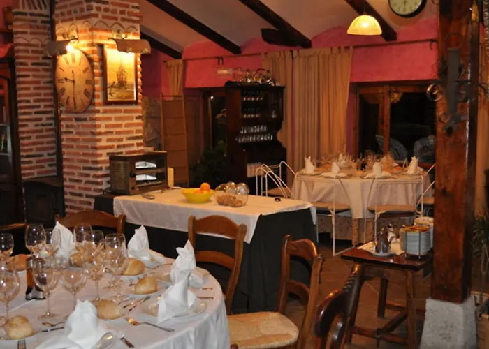 Hospedium Hacienda Las Cavas Olmedo