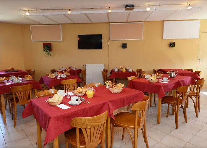 Hotel Le Lagon Rochefort-du-Gard
