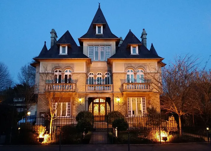 Le Castel Guesthouse Bayeux