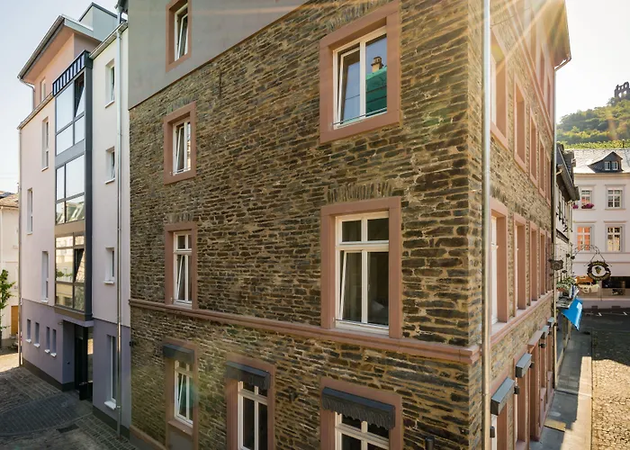 Hotel Goldene Traube - by Neugart Traben-Trarbach