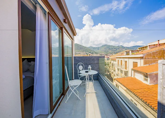 Ossuna Bay Hotel Cefalù