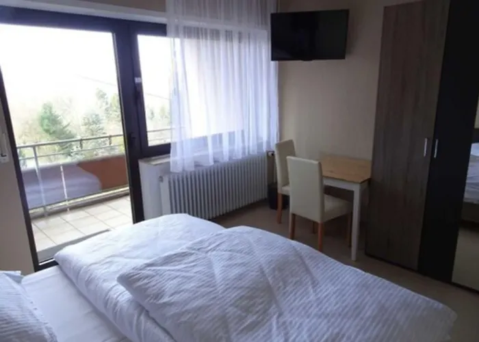 Hotel-Pension Schlossgarten Trippstadt