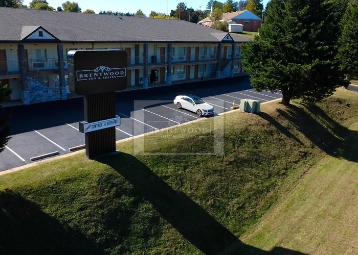 Brentwood Inn & Suites - Lynchburg