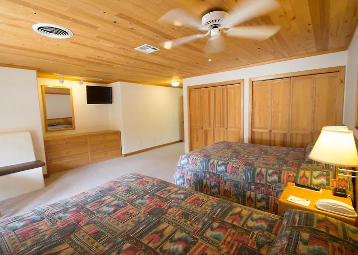 Sitzmark Sports Lodge
