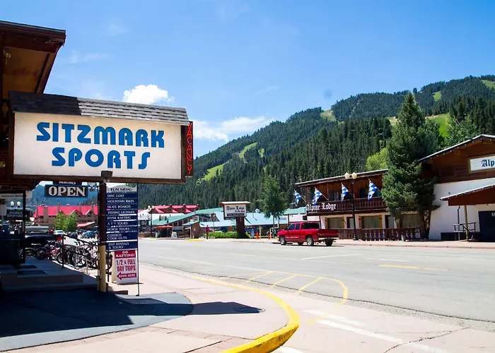 Sitzmark Sports Lodge