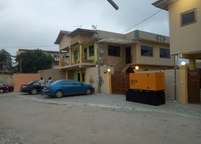 Feehi'S Place Accra