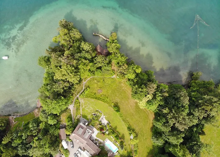 Lake Villa Lotus