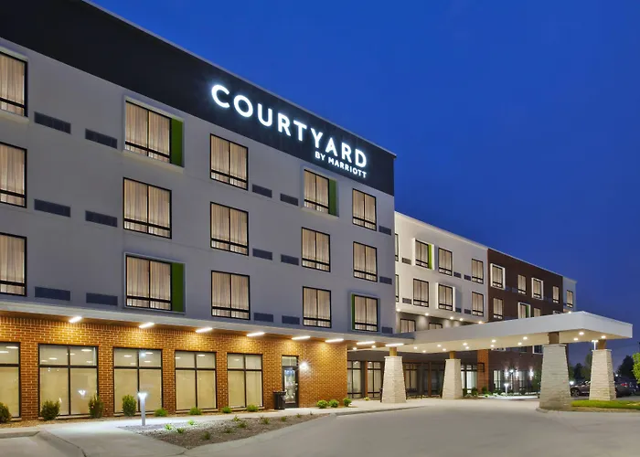 Courtyard By Marriott St. Joseph-Benton Harbor Hotel