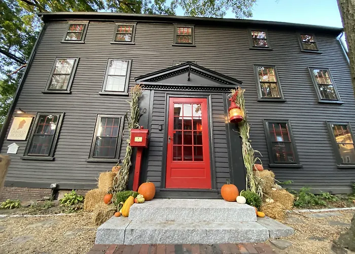 Daniels House Inn