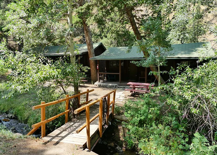 Bill Cody Ranch Hotel