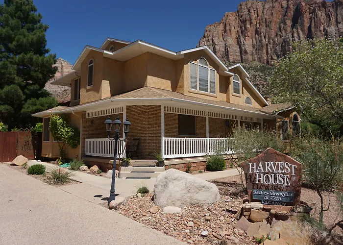 Harvest House Bed And Breakfast Springdale