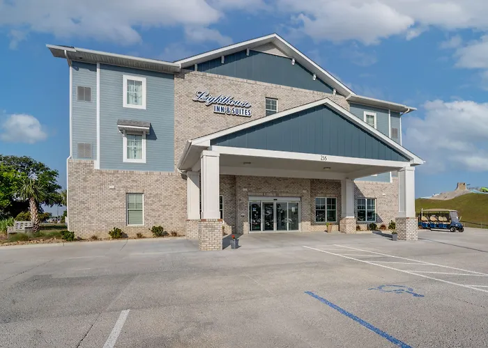 Lighthouse Suites - Best Western Signature Collection Emerald Isle