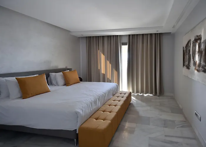Le Yacht Suites Hotel Casablanca