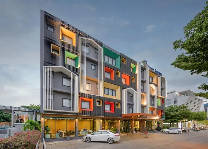 Prime Square Hotel