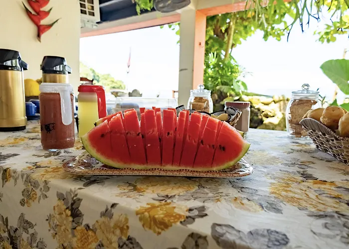 Pousada Sobre As Ondas de Picinguaba