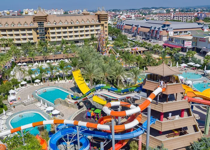 Royal Dragon Hotel Side
