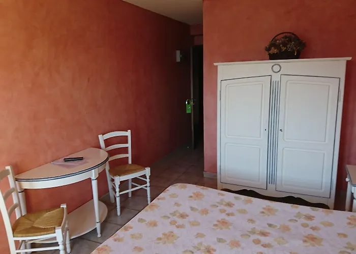 Hotel Les Cavalets Bauduen