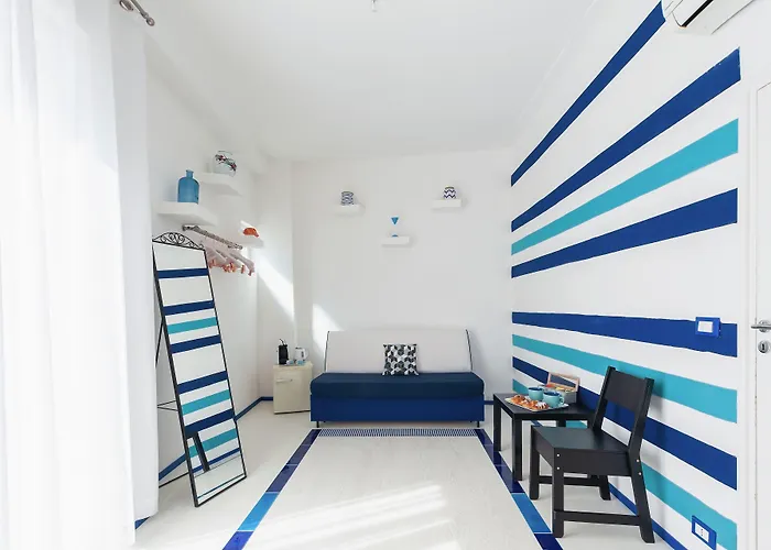Boutique Suites In Piazzetta Capri