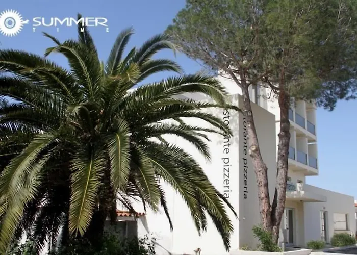 Summertime Hotel