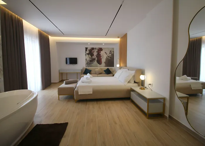 Julia Hotel Sarandë